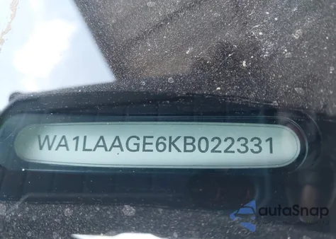 2019 Audi E-Tron Premium Plus z USA, uszkodzony, nr VIN WA1LAAGE6KB022331